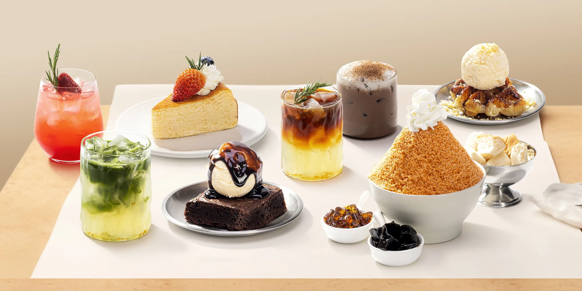 ภาพขนมและเครื่องดื่มของคาเฟ่ จัดเป็นชุดคอนเทนต์โดย GOODWORK